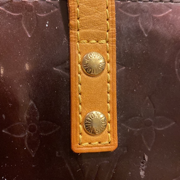 Louis Vuitton Reade PM Amarante Monogram Purse - Picture 8 of 16